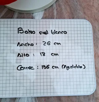 Bolso de piel auténtica. Blanco. Clutch