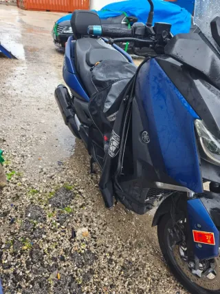 Yamaha Xmax 300 Azul