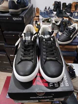 Zapatillas deportivas Rifle negras talla 40