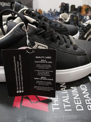 Zapatillas deportivas Rifle negras talla 40