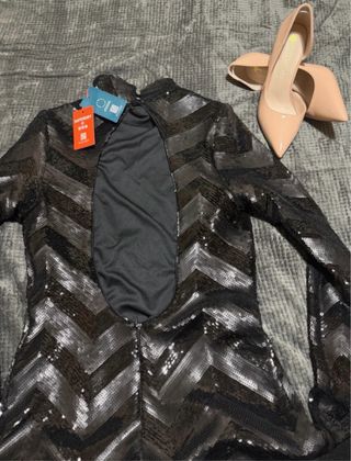 Vestido Superdry negro y plateado