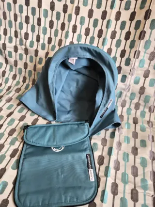 CAPOTA EXTENSIBLE Y CUBRE AZUL PETRÓLEO BUGABOO