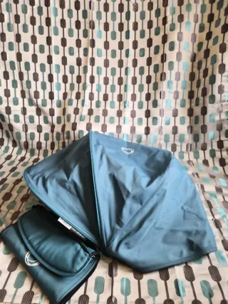 CAPOTA EXTENSIBLE Y CUBRE AZUL PETRÓLEO BUGABOO