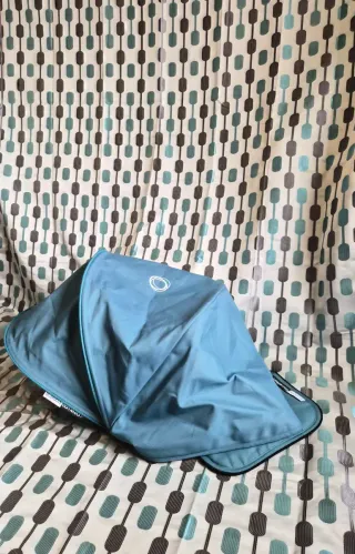 CAPOTA EXTENSIBLE Y CUBRE AZUL PETRÓLEO BUGABOO