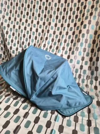 CAPOTA EXTENSIBLE Y CUBRE AZUL PETRÓLEO BUGABOO