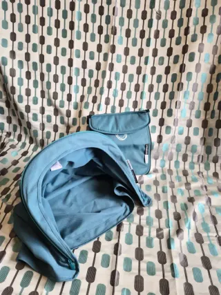 CAPOTA EXTENSIBLE Y CUBRE AZUL PETRÓLEO BUGABOO