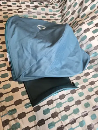 CAPOTA EXTENSIBLE Y CUBRE AZUL PETRÓLEO BUGABOO