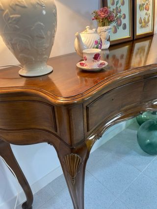 Consola de nogal tallado 175x55 cm