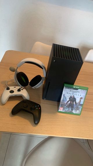 Xbox Series X + 2 Joysticks + Juego