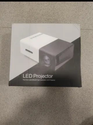 Mini proyector LED portátil