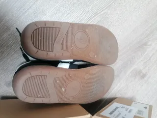 Deportivas Mustang barefoot negras