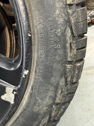 Neumático 235/55 R19
