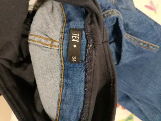 Vaqueros premamá azules