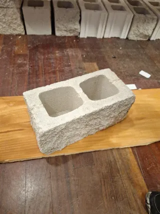 32 Bloques de hormigón