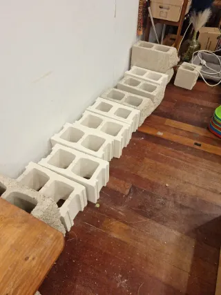 32 Bloques de hormigón