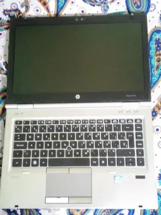 HP Elitebook 8460p para Piezas o Reparación.