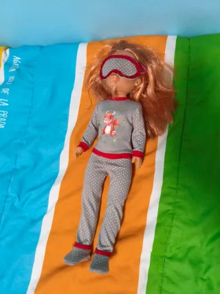 Nancy Pijama Dragón y Antifaz