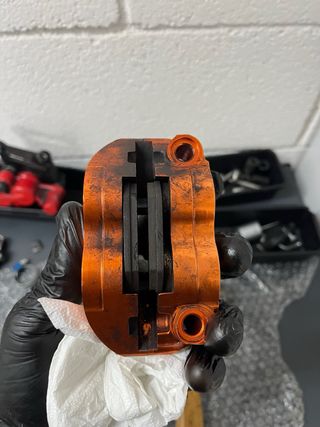 Staffa Stage6 per pinza radiale e pinza