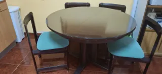Juego de café antiguo con flores