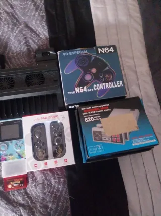 Lote de videojuegos y accesorios