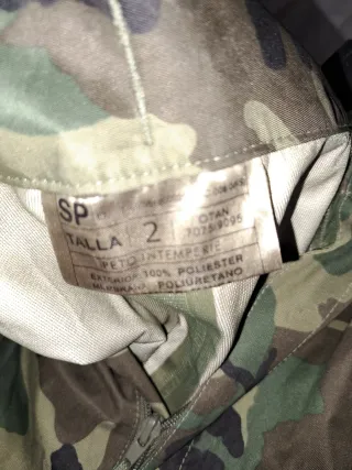 Pantalón impermeable camuflaje