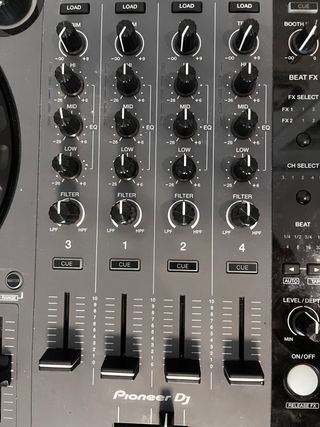 Controlador DJ Pioneer DDJ-FLX6-GT