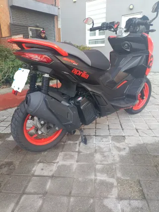 Aprilia SR GT 125 Scooter