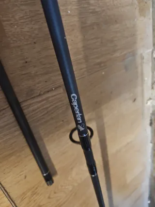 Lote 5 cañas de pesca con carretes