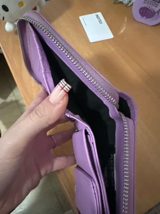 Lote Hello Kitty: Peluche y Cartera Morada