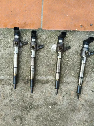 Inyectores 1.6 TDI (03L130277 b)