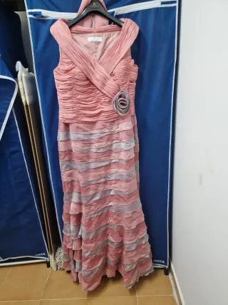 Vestido de fiesta Sonia Peña solo una puesta.