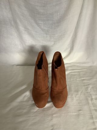 Botines tacón marrones