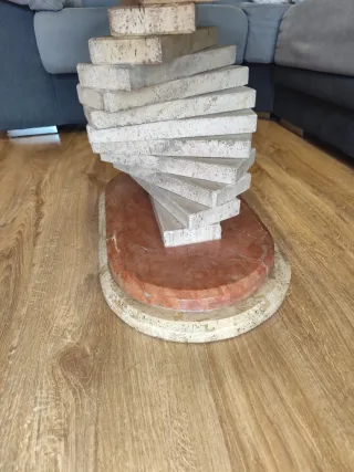 Mesa de mármol y cristal con 6 sillas