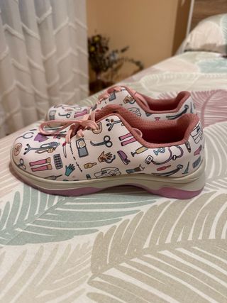 Zapatillas de enfermeria en apuros