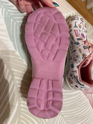 Zapatillas de enfermeria en apuros