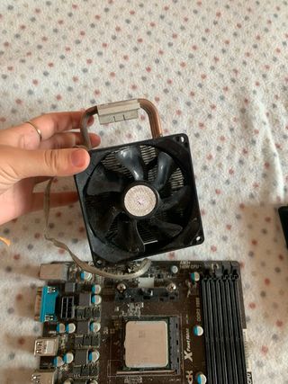 Placa Base ASRock 980DE3/U3S3