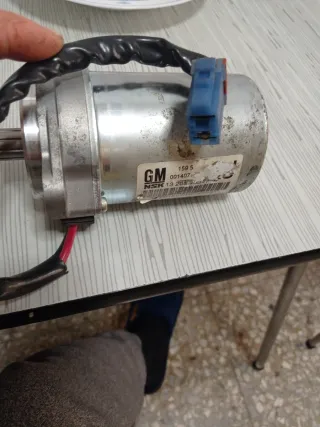 Motor dirección Opel Combo