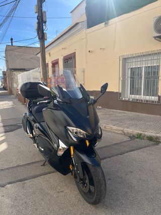 Yamaha TMAX 530 DX ABS Control Tracción