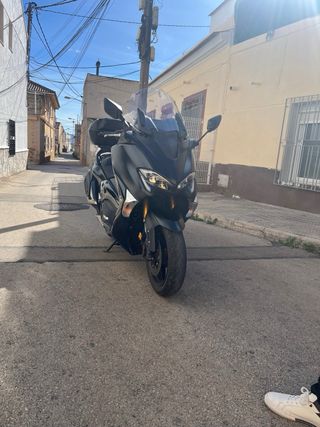 Yamaha TMAX 530 DX ABS Control Tracción