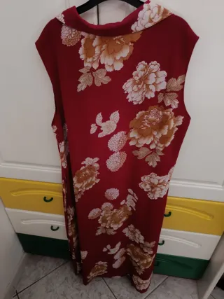Vestito estivo rosso floreale taglia M