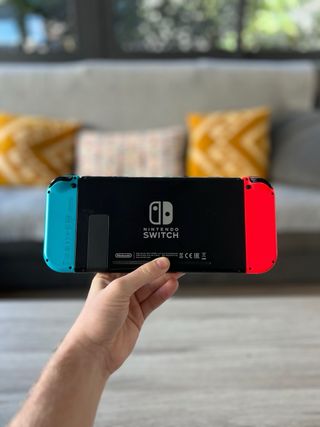 Nintendo Switch Completa Azul y Rojo