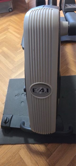 Bicicleta Elíptica iFit con progamas de entrenamie