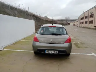 Peugeot 308 2011
