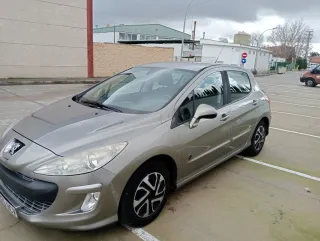Peugeot 308 2011