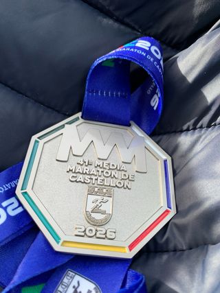 Medalla media Maratón Castellón 2026 castellon