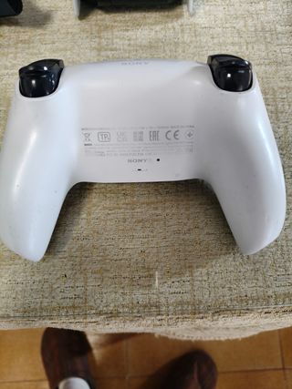 PlayStation 5 + 2 Mandos ACEPTO CAMBIOS