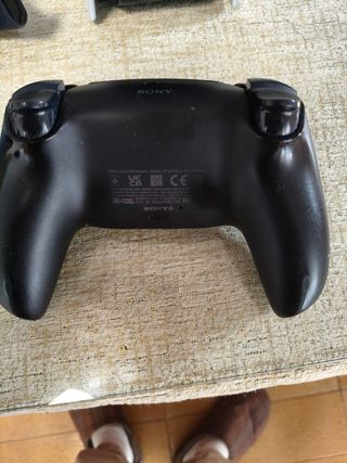 PlayStation 5 + 2 Mandos ACEPTO CAMBIOS