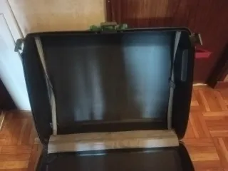 Maleta Samsonite Negra con Ruedas