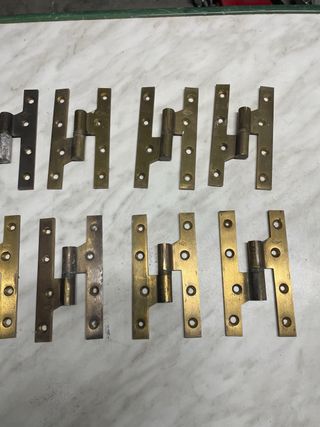 Bisagras para puertas interiores