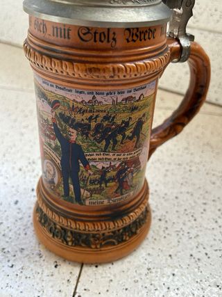 Jarra de cerveza de reservista alemán